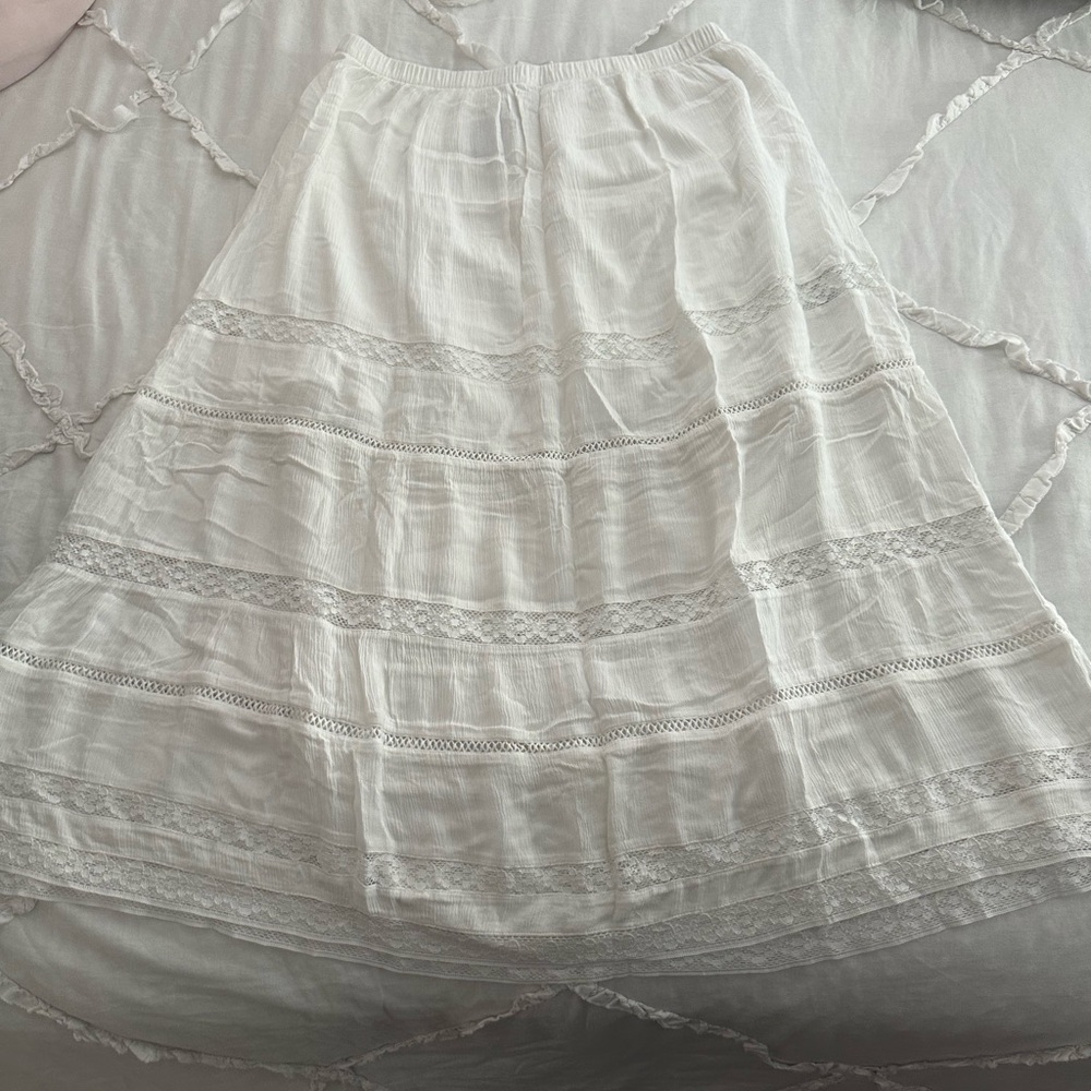 Elegant White Skirt